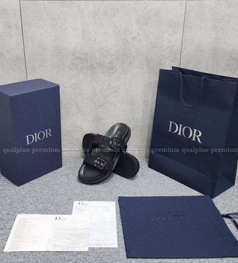 [국내배송] 디* 오블리크 아쿠아샌들 슬리퍼