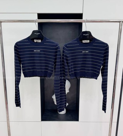 미우미우 스트라이프 크롭 니트 여성용