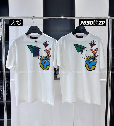 루이비통 모노그램 코믹스 인따르시아 쇼트 슬리브드 크루넥 니트 반팔