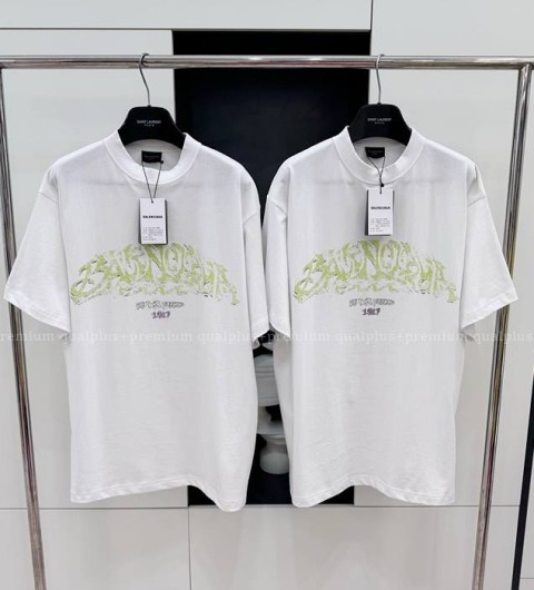 발렌시아가 오프쇼어 반팔티셔츠