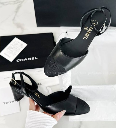 샤넬 24S 슬링백 여성용