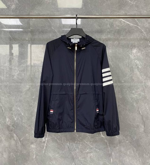톰브라운 4-바 백스트라이프 바람막이 자켓
