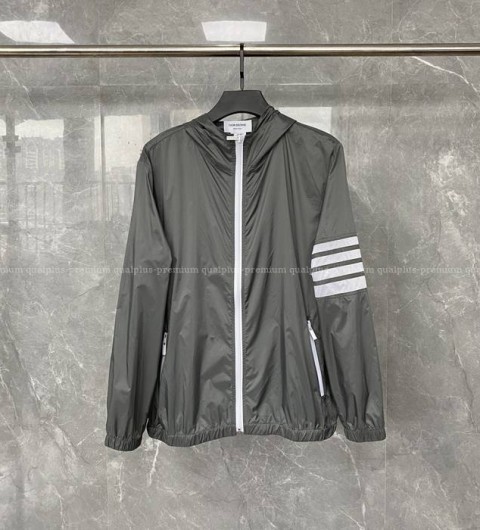 톰브라운 4-바 바람막이 자켓