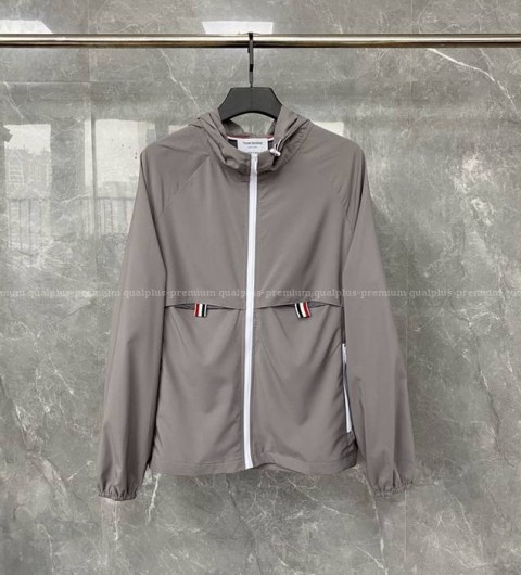 톰브라운 립스탑 나일론 자켓