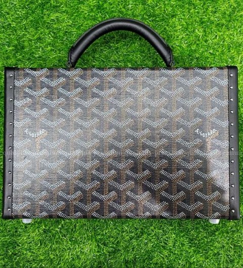 [국내배송] 고*드 그랑 호텔 트렁크 백