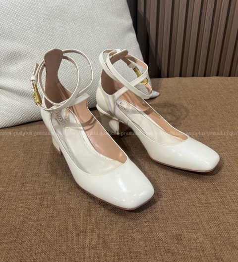 발렌티노 가라바니 탱고 펌프스 여성용