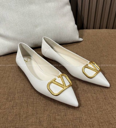 발렌티노 V로고 시그니처 발레리나 플랫슈즈 여성용