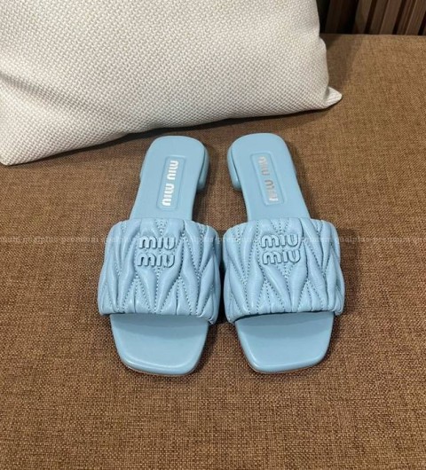 미우미우 마테라쎄 슬라이드 슬리퍼 여성용