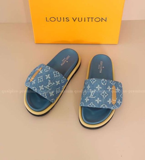 [국내배송] 루*비통 필로우 모노그램 시그니터 데님 슬라이드 샌들