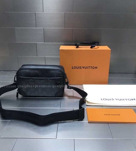 [국내배송] 루*비통 알파 웨어러블 월릿