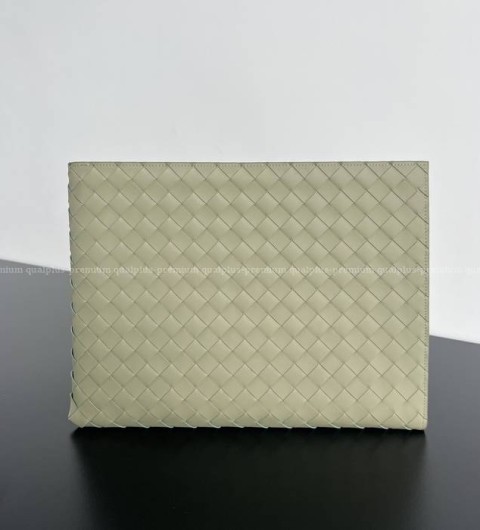 보테가베네타 607479 인트레치아토 하프 지퍼 파우치 클러치백 남성용