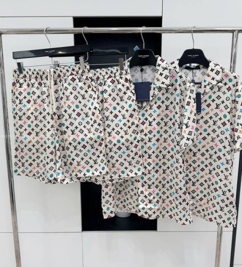 루이비통 모노그램 프린티드 쇼트 슬리브드 실크 세트