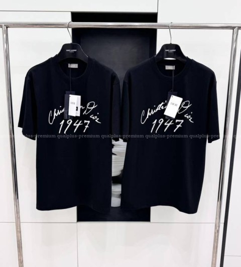 디올 핸드라이팅 로고 캐주얼 반팔티셔츠