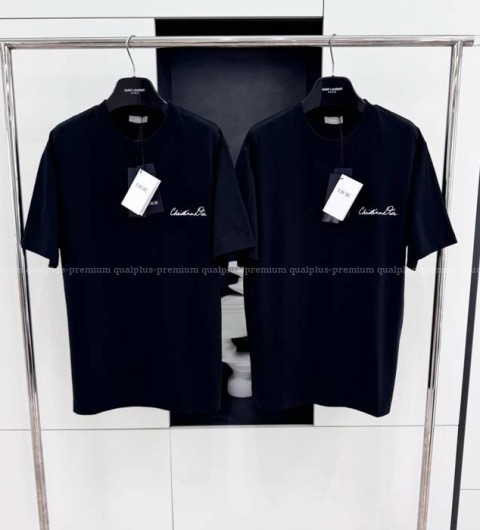 디올 핸드라이팅 로고 캐주얼 반팔티셔츠