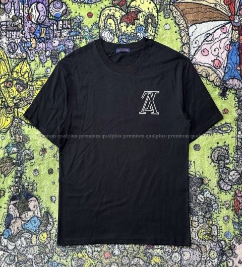 루이비통 로고 반팔티셔츠