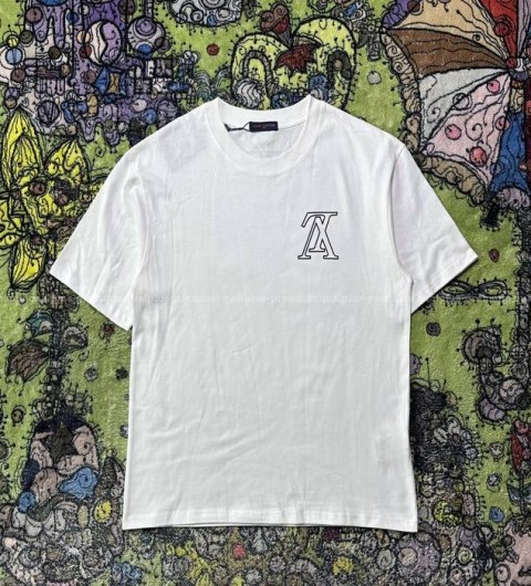 루이비통 로고 반팔티셔츠