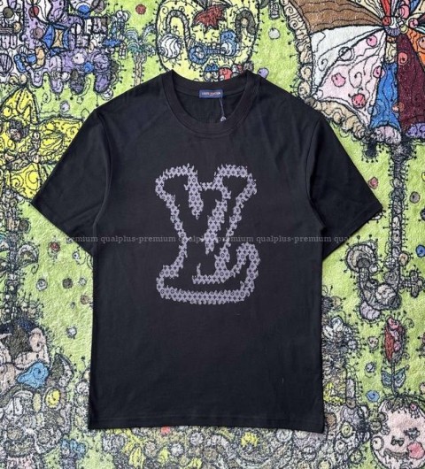 루이비통 로고 반팔티셔츠