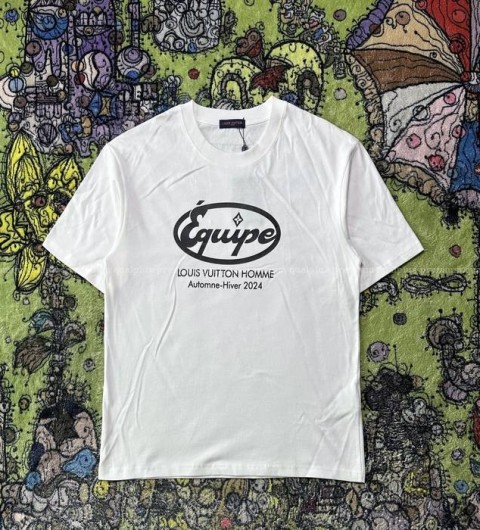 루이비통 로고 반팔티셔츠