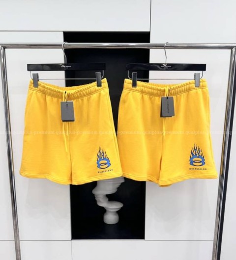 발렌시아가 버닝 유니티 쇼츠 반바지