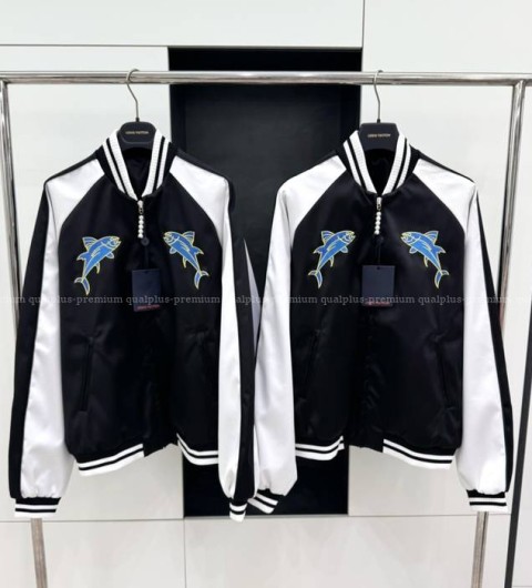 루이비통 테크니컬 새틴 수베니어 자켓