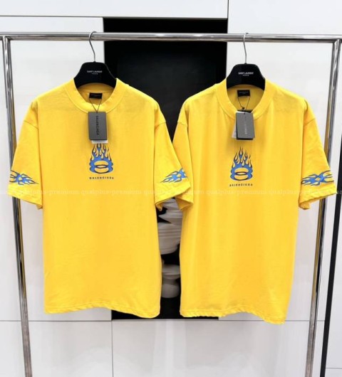 발렌시아가 버닝 유니티 반팔티셔츠