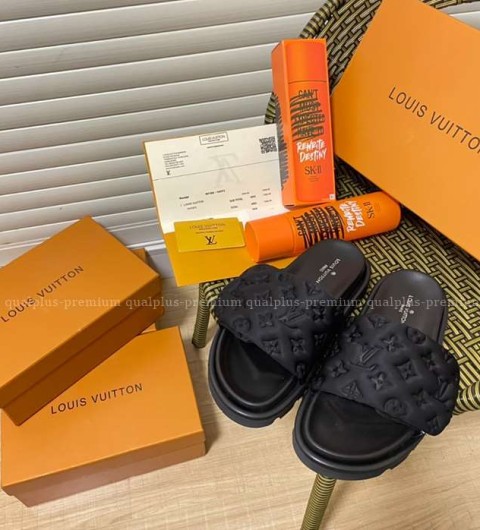 [국내배송] 루*비통 풀필로우 컴포트 뮬 슬리퍼