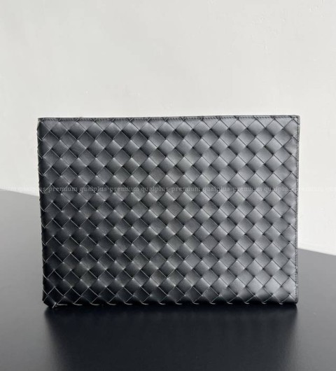 보테가베네타 607479 인트레치아토 하프 지퍼 파우치 클러치백 남성용