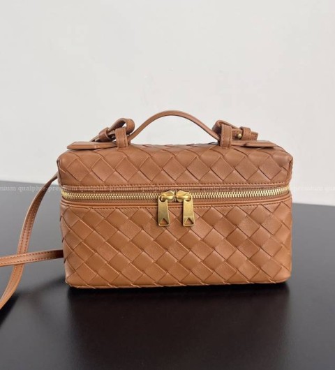 보테가베네타 789109 스트랩 베니티 케이스 핸드백