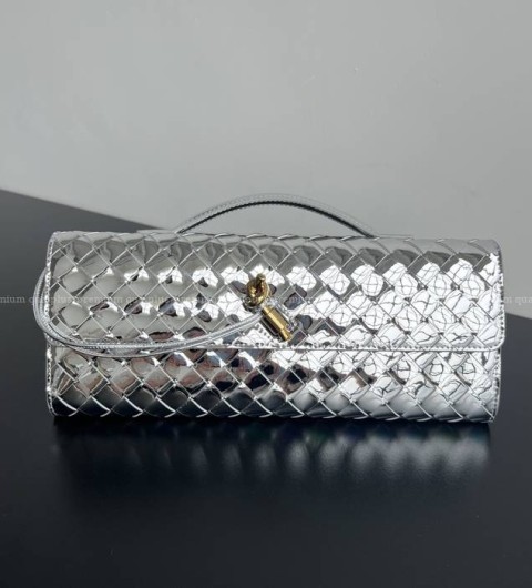 보테가베네타 741511 롱 핸들 클러치백