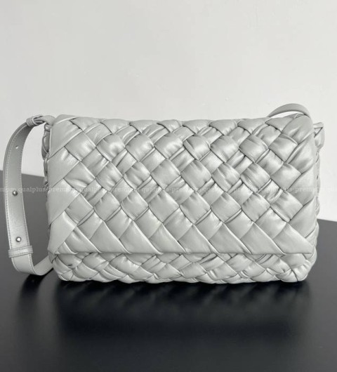 보테가베네타 776519 럼플 메신저백 남녀공용