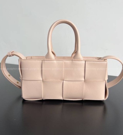 보테가베네타 776778 이스트 웨스트 아르코백 미니