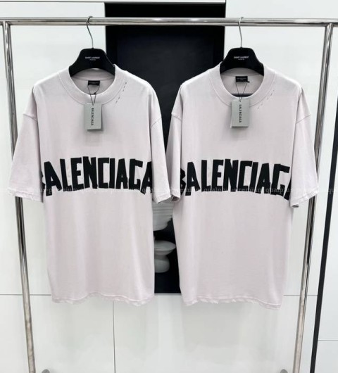 발렌시아가 테이프 타입 로고 반팔티셔츠