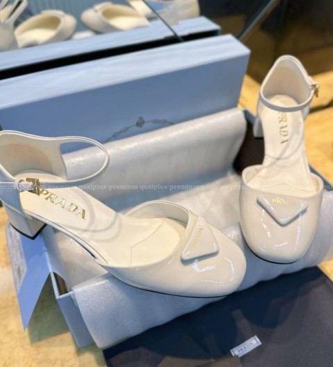 프라다 페이턴트 가죽 펌프스 여성용