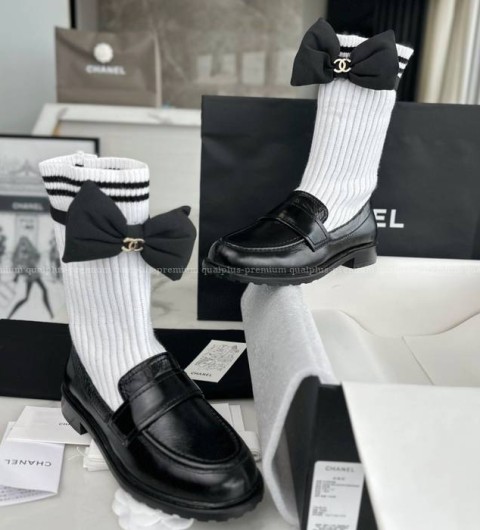 샤넬 24C 리본 삭스 컴바인 모카신 여성용