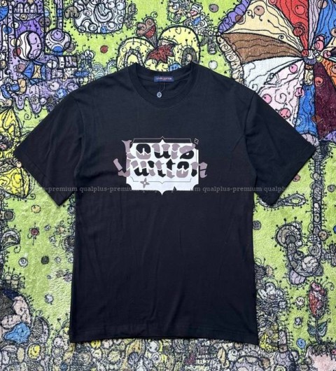 루이비통 로고 반팔티셔츠