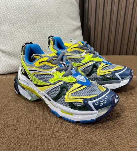 발렌시아가 러너 2.0 스니커즈 남녀공용