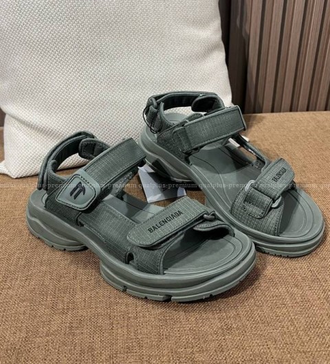 발렌시아가 투어리스트 샌들 남녀공용