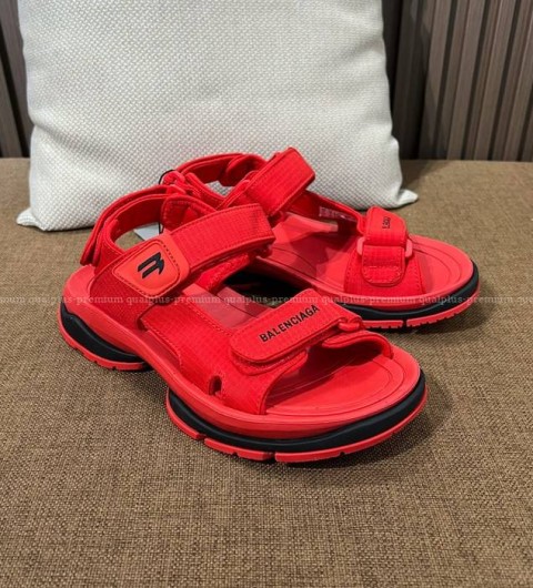 발렌시아가 투어리스트 샌들 남녀공용