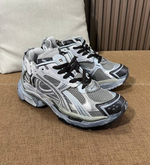 발렌시아가 러너 스니커즈 남녀공용