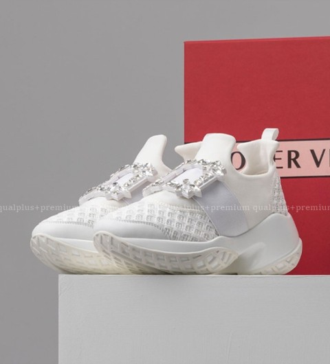 [국내배송] 로*비비애 비브 런 스트라스 버클 스니커즈