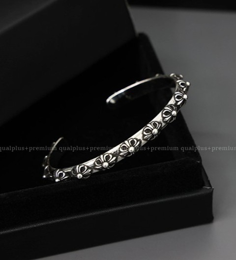 [국내배송] 크*하츠 CH 크로스 뱅글 팔찌