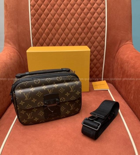 루이비통 M46972 S 락 메신저백 남성용