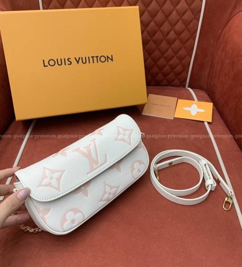 루이비통 M83026 월릿 온 체인 아이비