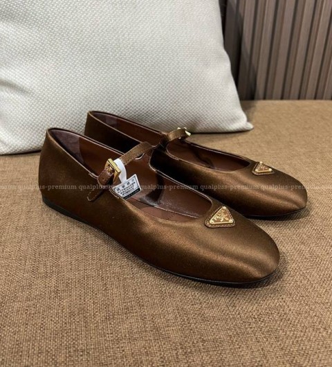 프라다 발레리나 플랫슈즈 여성용