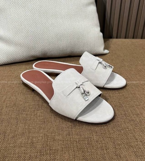 로로피아나 썸머 참스 샌들 슬리퍼 여성용