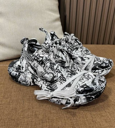 발렌시아가 3XL 스니커즈 남녀공용