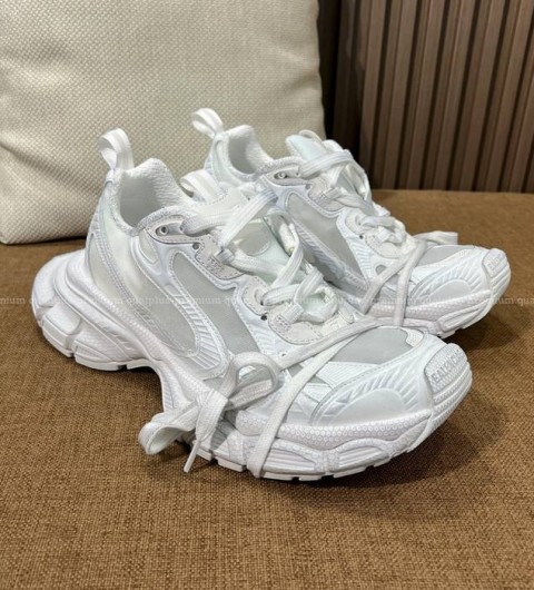 발렌시아가 3XL 스니커즈 남녀공용