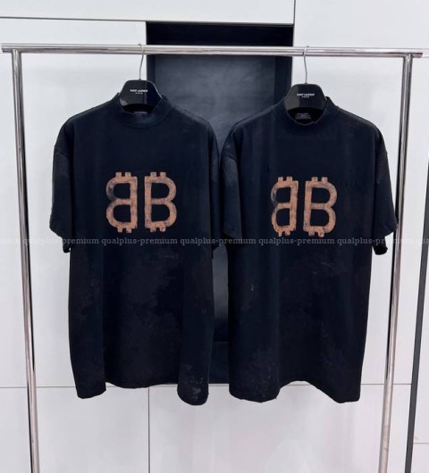 발렌시아가 크립토 반팔티셔츠