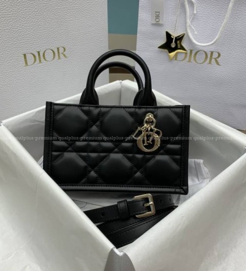 디올 북토트백 미니