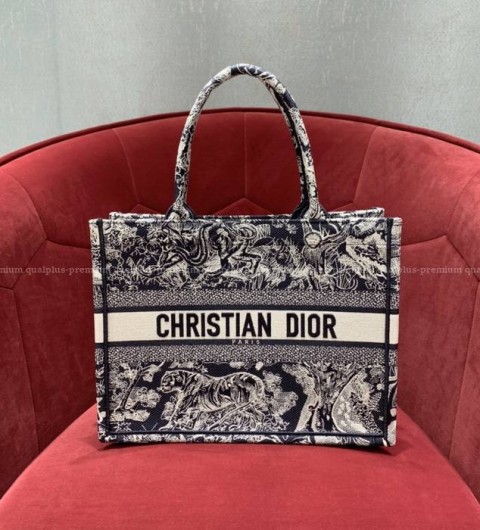 디올 북토트백 미듐